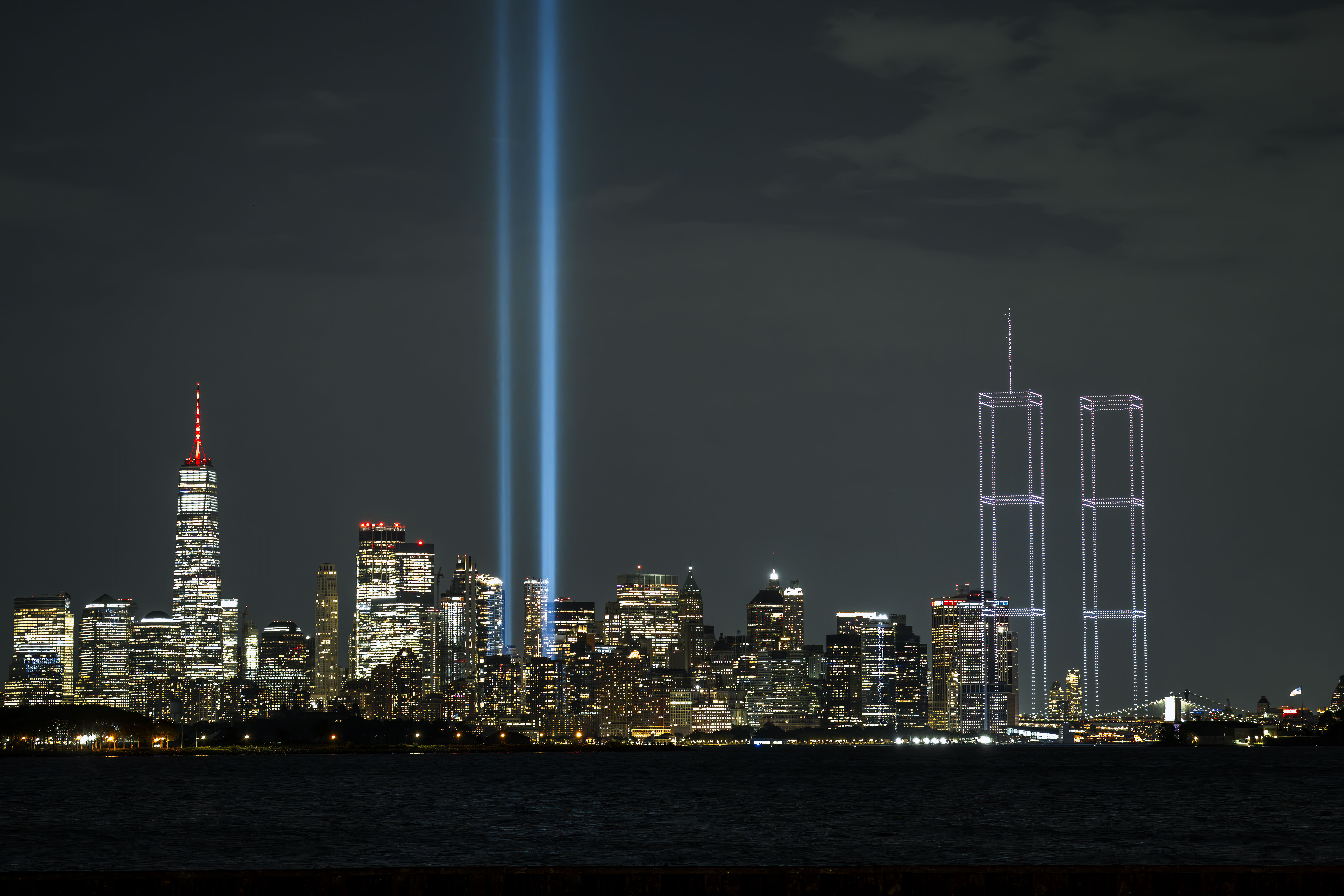 2,977 Lights Rise Over New York Harbor and Rebuild the Twin Towers in Light