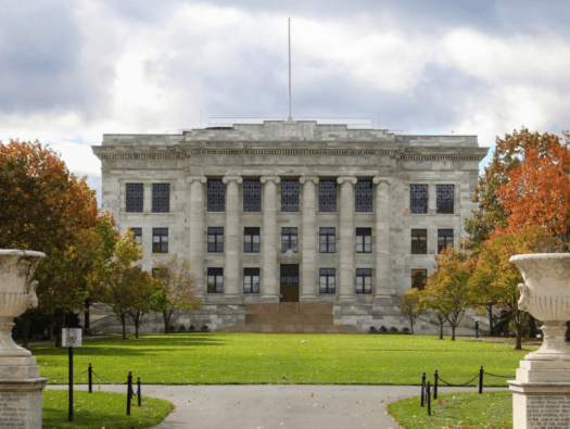 Harvard Medical School Dean Says HMS Has Improved Financial Stability at State of the School Address
